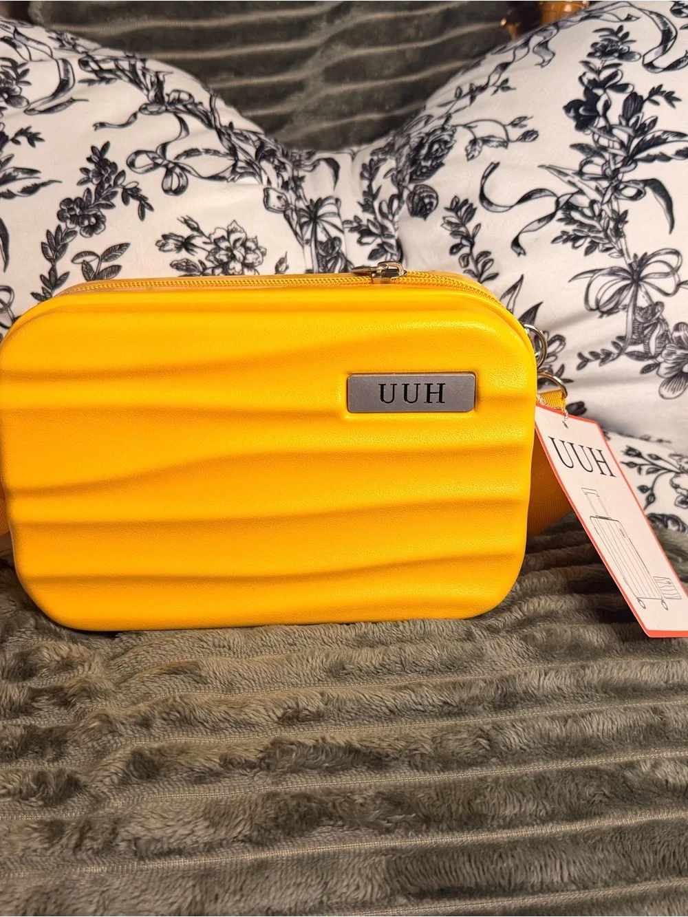 UUH Yellow Hard Shell Crossbody Box Bag Travel Purse 8”
